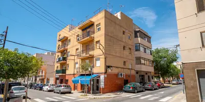V0507 - C/Vint-i-u , número 98, 3º 1ª tarragona