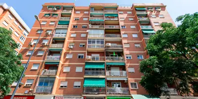 Piso en Calle Pintor Ismael de la Serna