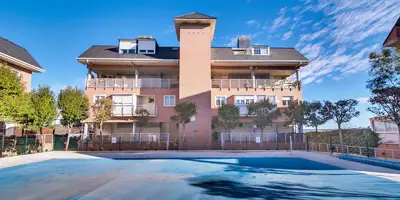 REMAX Lodonar - Castillo Olivares
